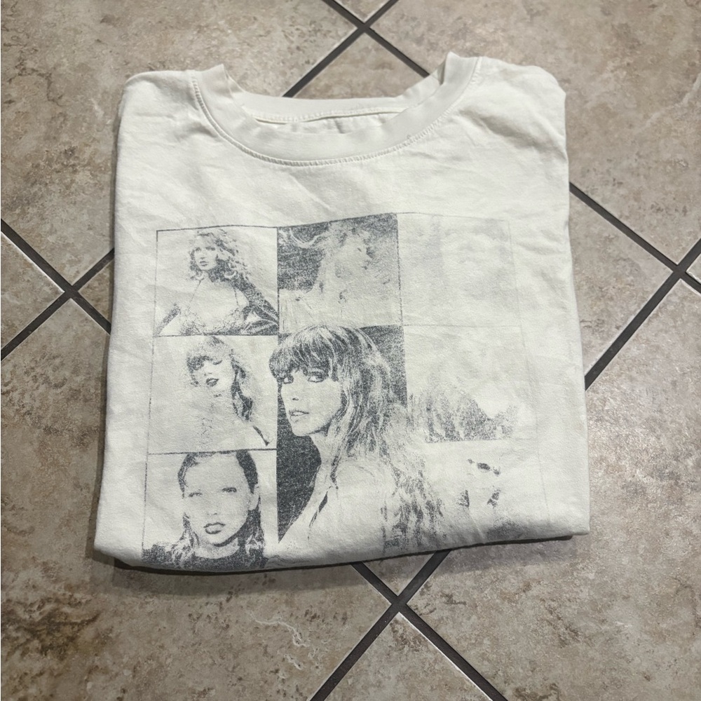 Taylor swift tee